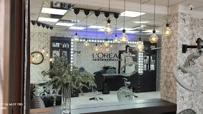 Salón de Belleza Época — Peluquería en Águilas