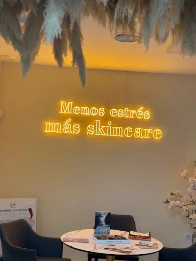 Martbella Laser Clinic — Peluquería en Murcia