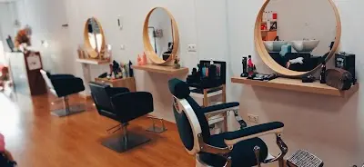 Lorena Botella Estilistas — Peluquería en Elx