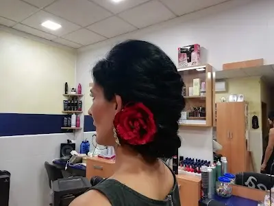 Perez Gimenez Peluqueria — Peluquería en Murcia