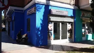 Jhonny Peluquería Latina para Caballeros y Niños — Barbería en Murcia
