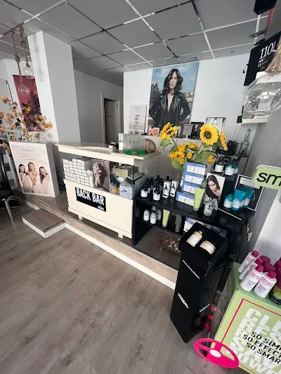 Carlos Peluqueros — Peluquería en Murcia