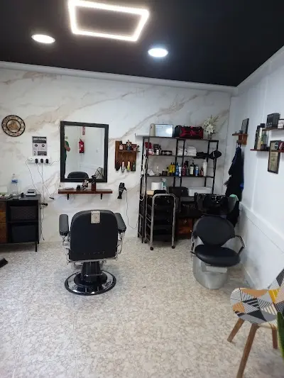 José Ramón — Peluquería en Almoradí