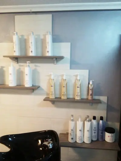 Rodríguez Mora Peluquería — Peluquería en Dolores