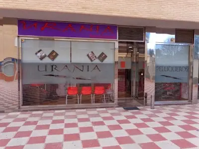 URANIA PELUQUEROS — Peluquería en El Puntal