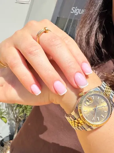 Moné Beauty Studio — Peluquería en La Zenia