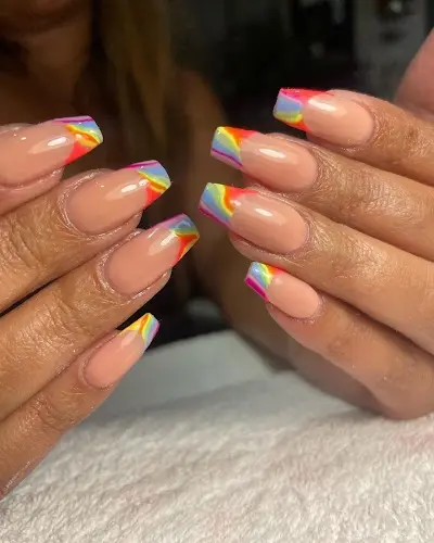 Kiara Estilistas — Peluquería en Torrevieja