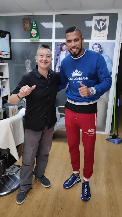 Peluqueria Caballero Victor Perona — Barbería en Elx