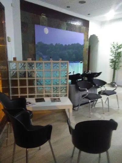 Salón de Belleza Josely — Peluquería en Cieza