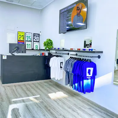 ADERETI STUDIO ALTABIX — Peluquería en Elx