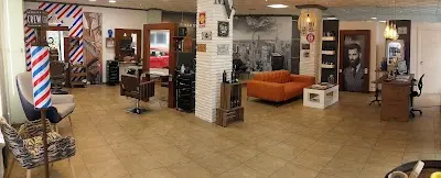 Manolo Peluqueros Barber Shop — Peluquería en Villena