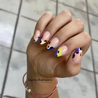 Manicura y pedicura Angela Rodríguez — Peluquería en Almoradí