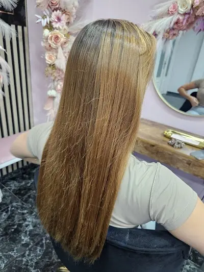 Celebrity Hair — Peluquería en San Pedro del Pinatar