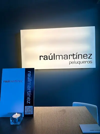 Raul Martinez Peluqueros — Peluquería en Elx