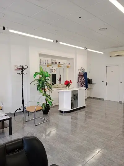 Fran Peluqueros — Peluquería en Murcia