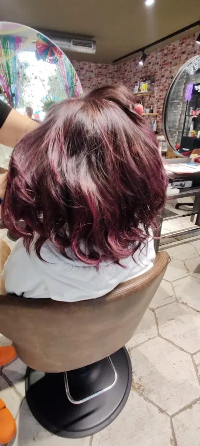 PELUQUERÍA MON-PEI — Peluquería en Torrevieja