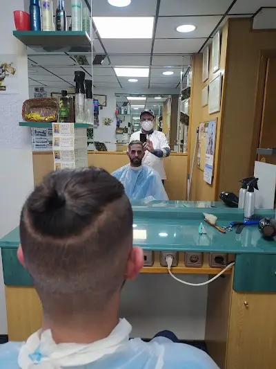 Peluqueria De Caballeros " El Chico" — Barbería en Sangonera la Verde