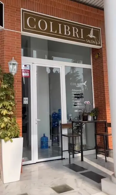 SALON DE BELLEZA COLIBRI — Peluquería en Torrevieja