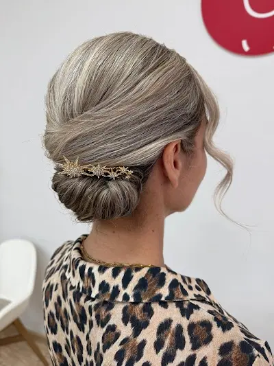 Silvia Góngora Estilista — Peluquería en Elx
