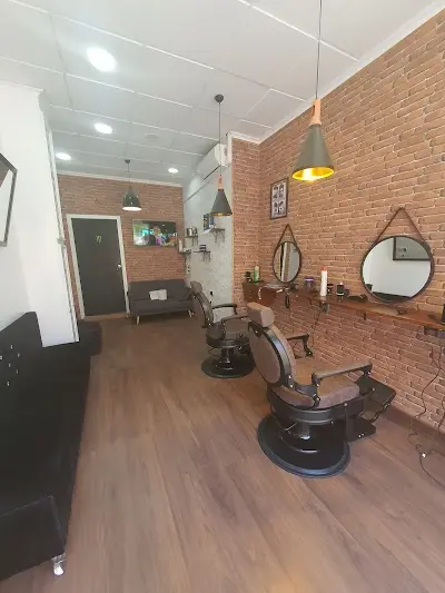 Peluquería Moktar — Peluquería en Torrevieja