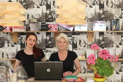 Peluquería Unisex KAVI´S — Barbería en Alcantarilla