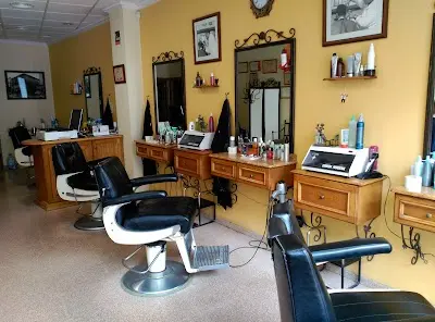 Domínguez Peluqueros — Barbería en Elda