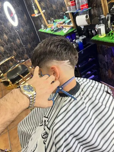 Peluquería Los Hermanos — Peluquería en Los Alcázares