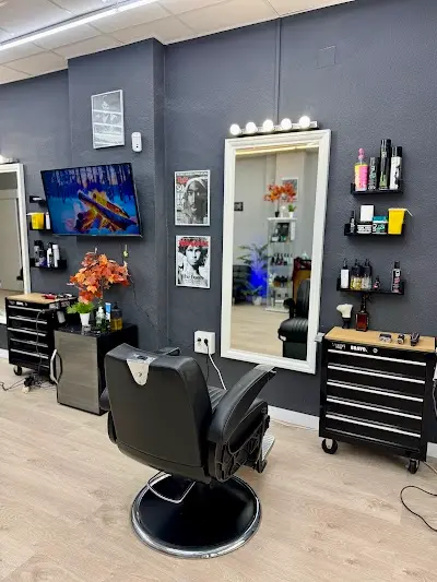 BARBERIA Y PELUQUERÍA - EME BARBER STUDIO — Barbería en Cartagena