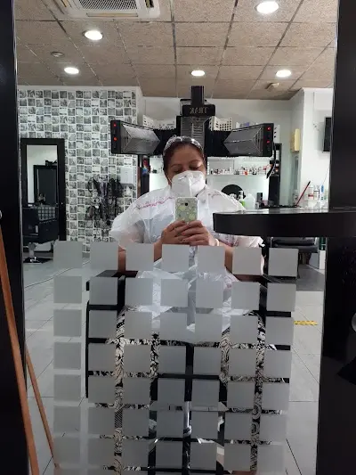 Peluquería Y Estética Molina — Peluquería en Las Torres de Cotillas