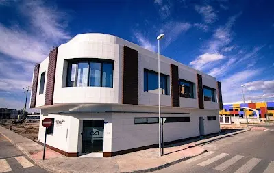 Bennu Centro de Prescripción de Ejercicio Físico y Salud — Peluquería en Cox