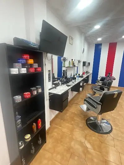 Barberia Mbarki Novelda — Barbería en Novelda