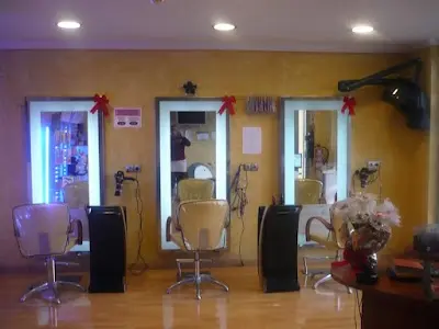 Susana Hurtado Fernández — Peluquería en Petrer