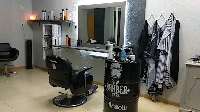 Barbería Aracil — Peluquería en El Esparragal