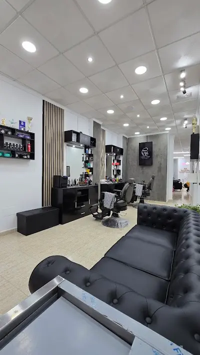 Chamo studio barberia — Peluquería en Albox