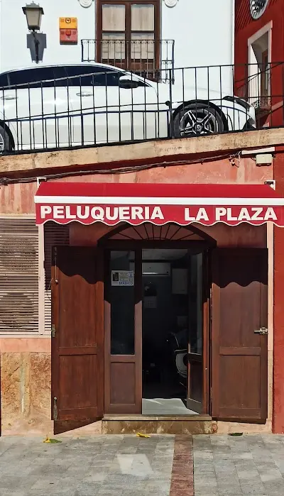 Peluqueria La Plaza — Peluquería en Mula