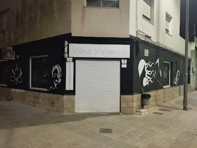 Peluquería Vane Valencia — Peluquería en Monforte del Cid