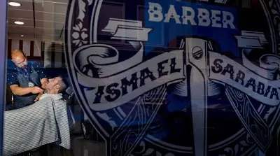 Barbería Peluquería Ismael Sarabia — Peluquería en Elx