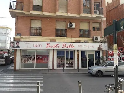 Peluquería y posticeria Unisex Berti Bello — Barbería en Murcia