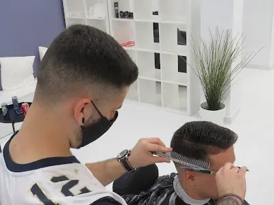 IKONET BARBER STUDIO — Peluquería en Las Torres de Cotillas