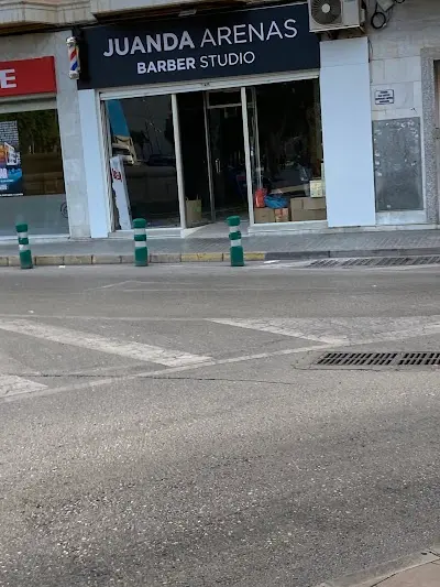 L — Peluquería en Crevillent