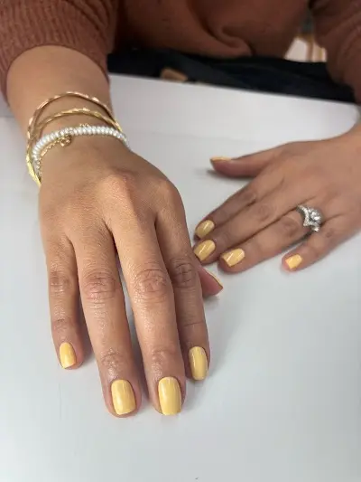 Pétalos Nails — Peluquería en Elx