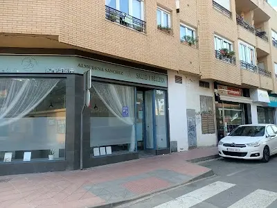 Almudena Sánchez. Salud y Belleza — Peluquería en San Javier