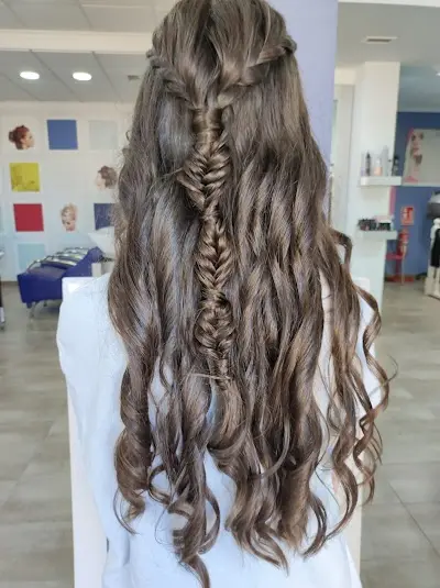 Peluquería Huertas Ibarra Abellaneda — Barbería en Lorca