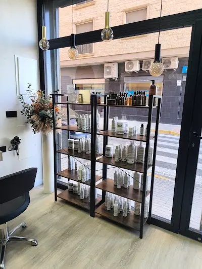 Elisabeth Gracia — Peluquería en Albatera