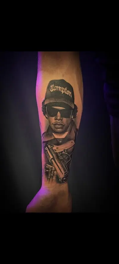 Black Ink Tattoo Studio — Peluquería en Torre de la Horadada