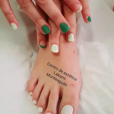 Centro de estética Laksmi — Peluquería en Monteagudo