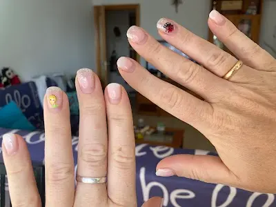 Mira Mis Uñas — Peluquería en Totana