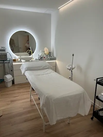 Belleza y Bienestar Zaida Navarro — Peluquería en Almoradí