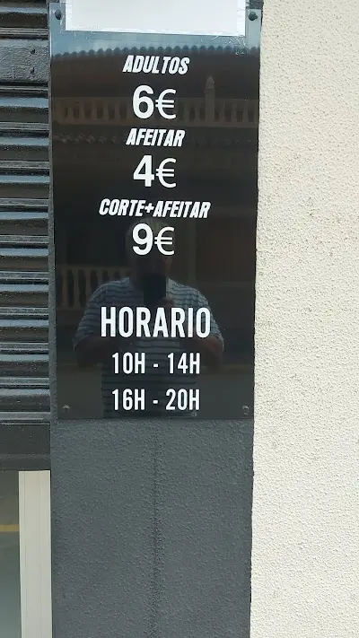 Peluquería am (SIN CITA) — Barbería en Redován