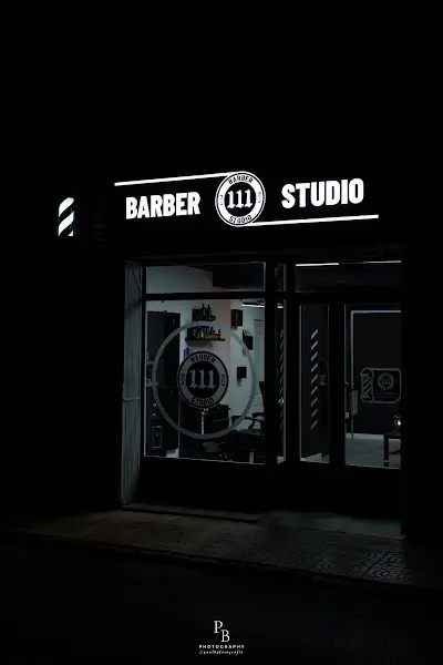 111 BARBER STUDIO — Peluquería en Yecla